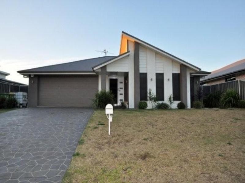 17 Bellara Drive, Harristown QLD 4350