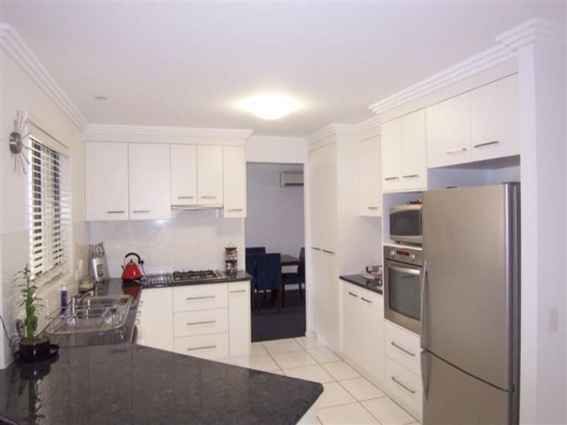 17 Bellara Drive, Harristown QLD 4350