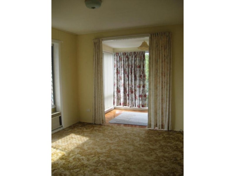 40 Skehan Street, Centenary Heights QLD 4350