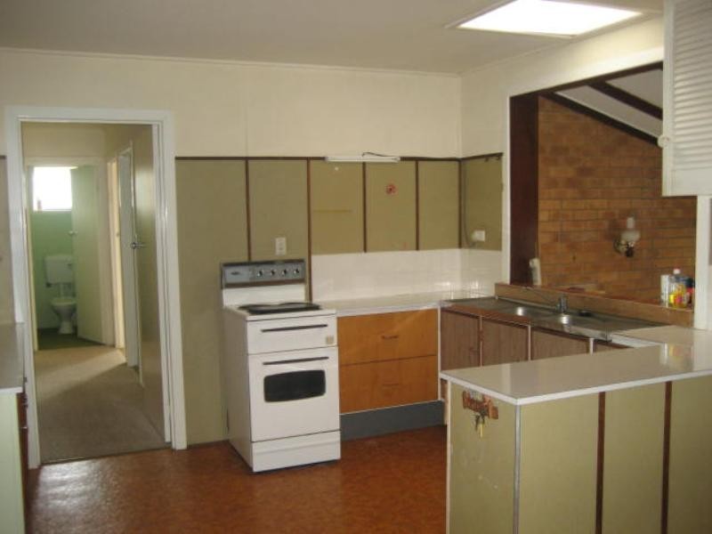 40 Skehan Street, Centenary Heights QLD 4350