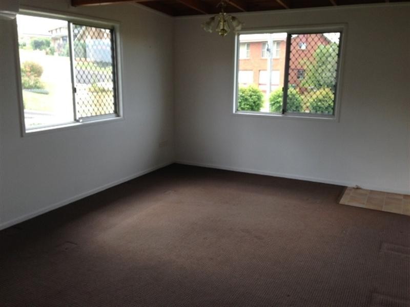 11 Oakleigh Street, Rockville QLD 4350