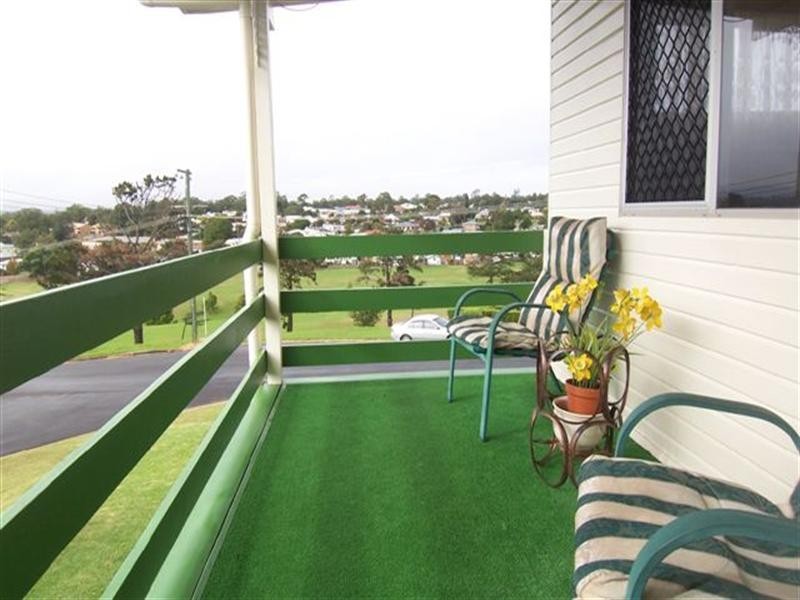 11 Oakleigh Street, Rockville QLD 4350