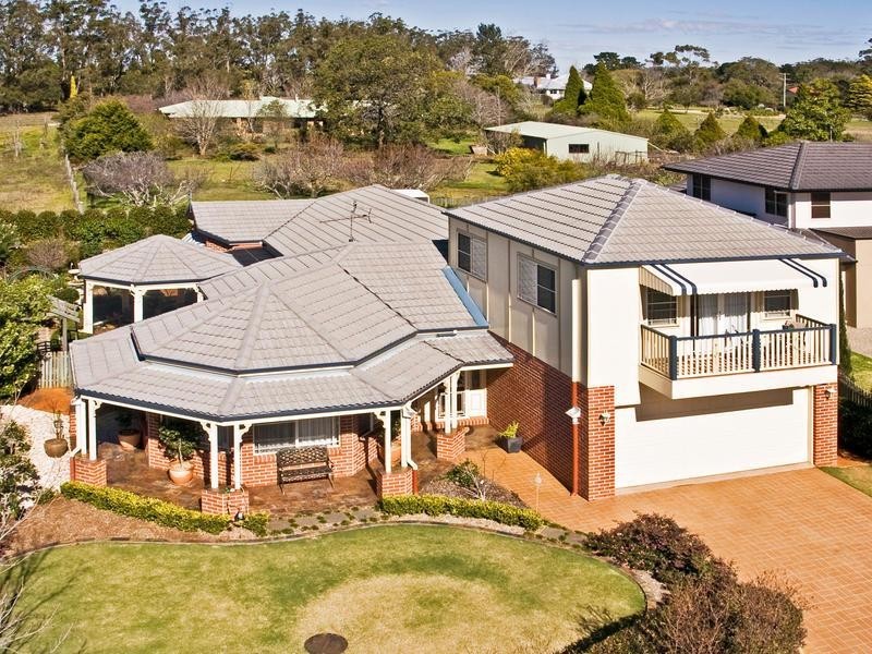 8 Purnawilla Court, Middle Ridge QLD 4350