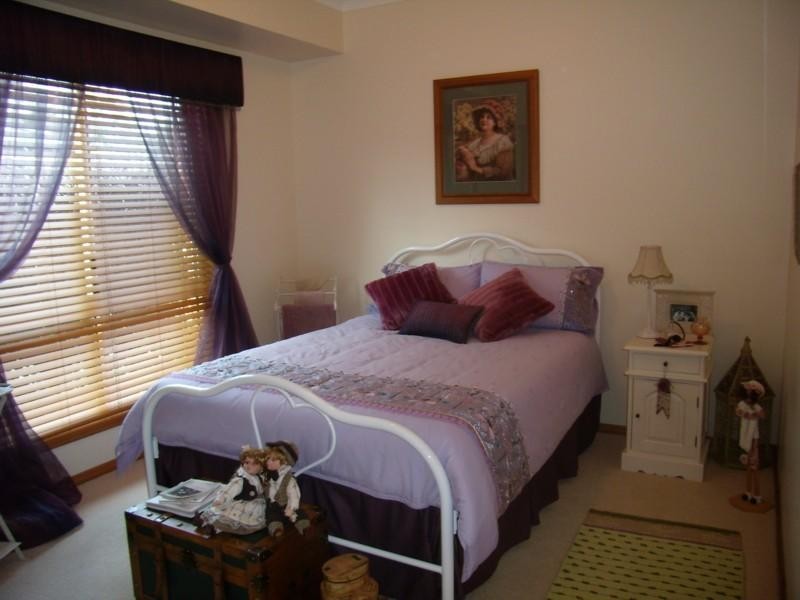 8 Purnawilla Court, Middle Ridge QLD 4350