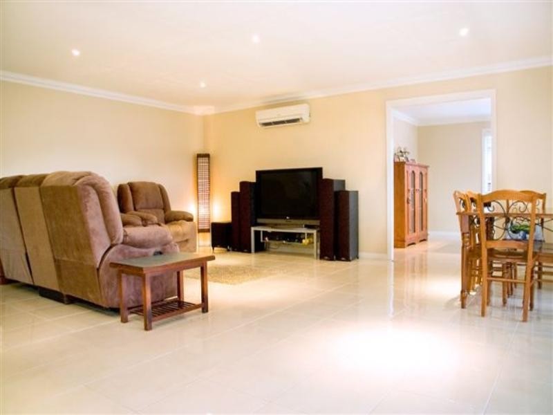 2 Stedman Street, Middle Ridge QLD 4350