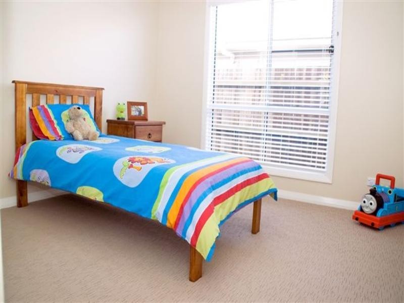 2 Stedman Street, Middle Ridge QLD 4350