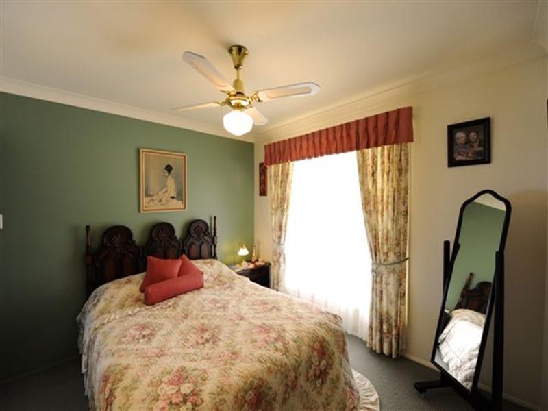 12 Hanna Court, Westbrook QLD 4350