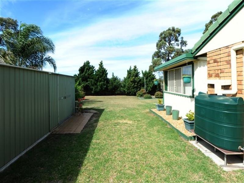 12 Hanna Court, Westbrook QLD 4350