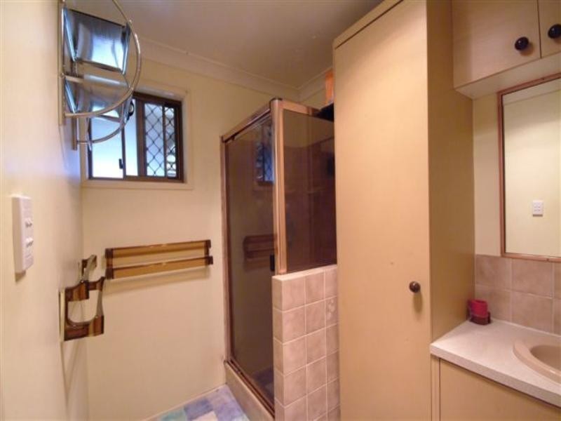 3 Kratzmann Court, Kearneys Spring QLD 4350