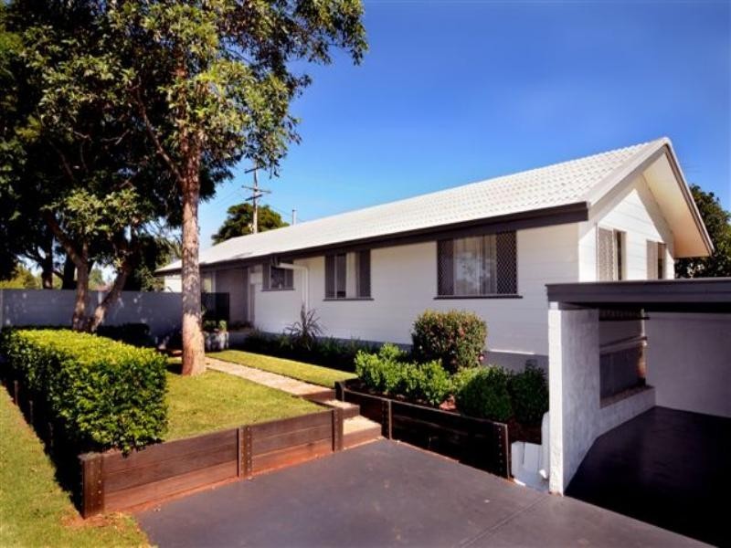 3 McHardy Street, Centenary Heights QLD 4350