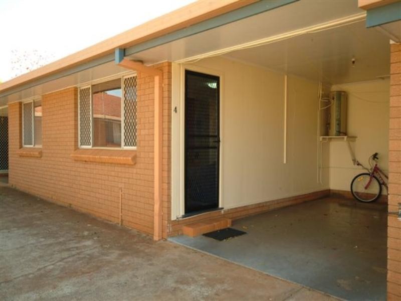 4/10 Buckland Street, Harristown QLD 4350
