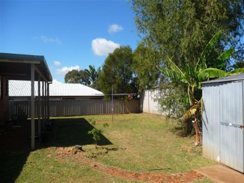 10 Heather Street, Kearneys Spring QLD 4350