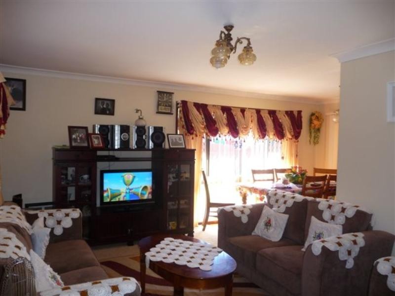 10 Raftery Street, Centenary Heights QLD 4350