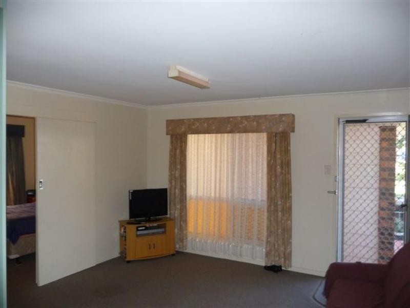 10/335 West Street, Harristown QLD 4350