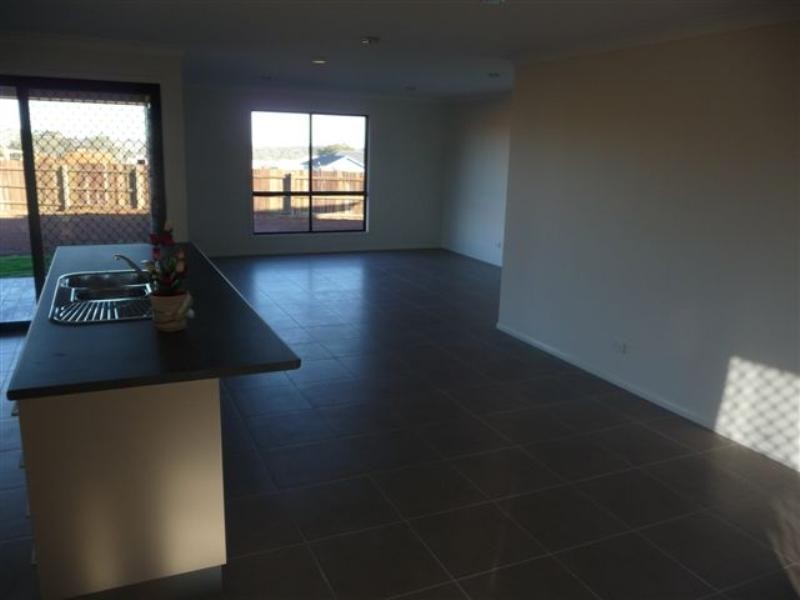 1 Hendra Court, Highfields QLD 4352