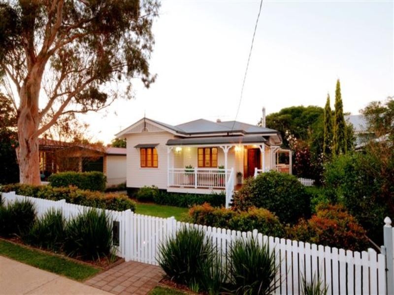 153 Long Street, South Toowoomba QLD 4350