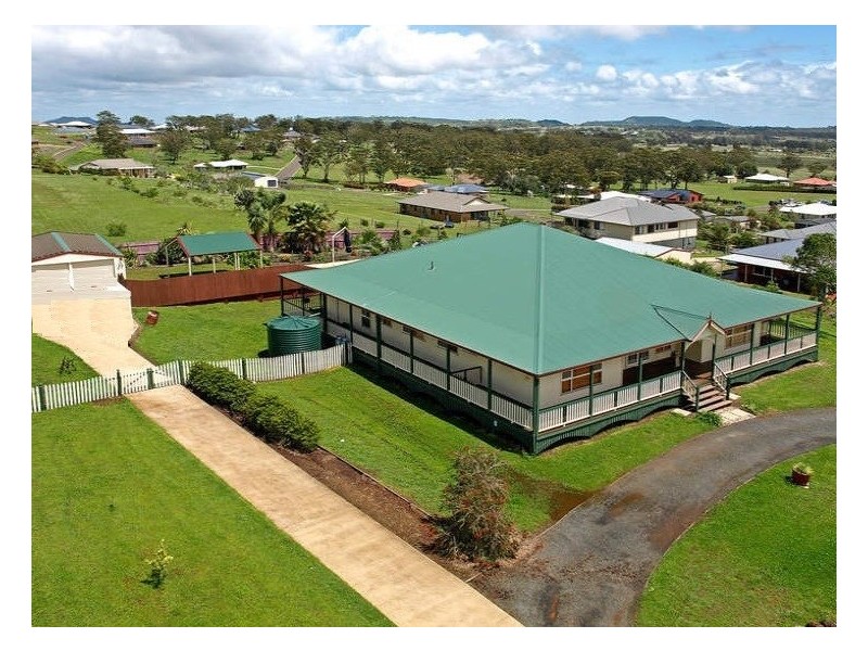 3 Barton Court, Highfields QLD 4352