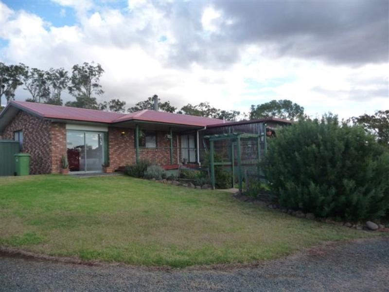 56 Main Street, Meringandan QLD 4352