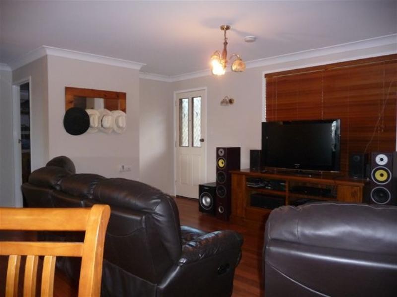 56 Main Street, Meringandan QLD 4352