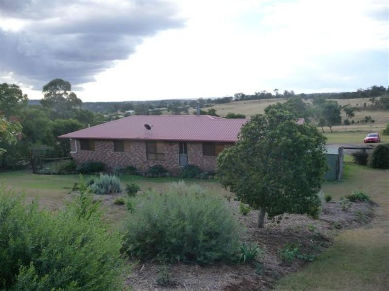 56 Main Street, Meringandan QLD 4352