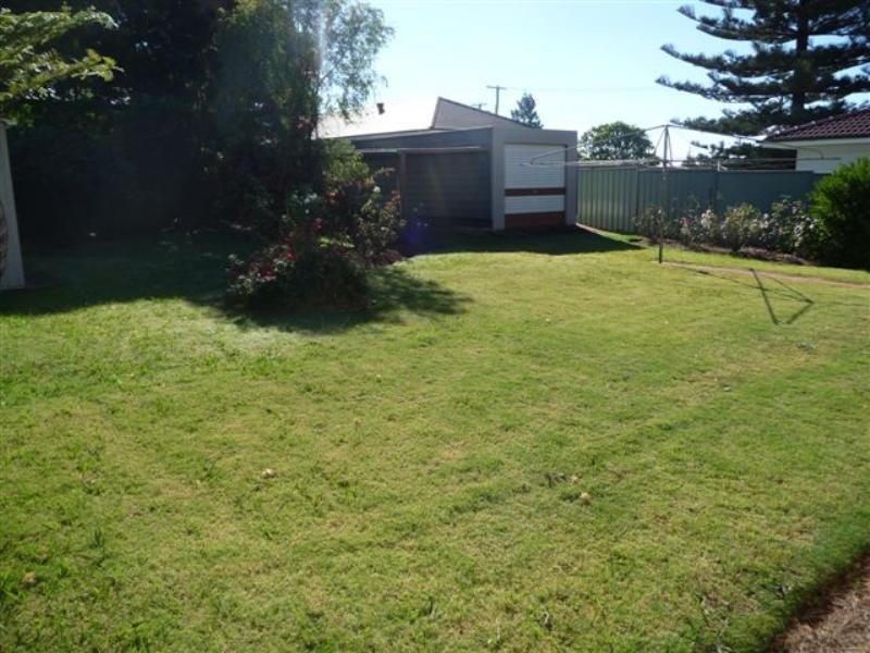 15 Lacaze Street, Wilsonton QLD 4350
