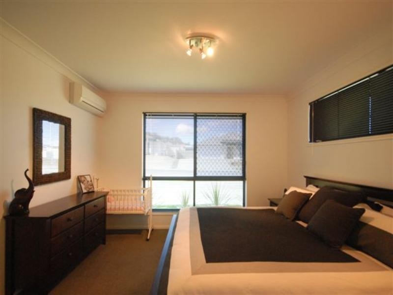 24 Elizabeth Street, Westbrook QLD 4350