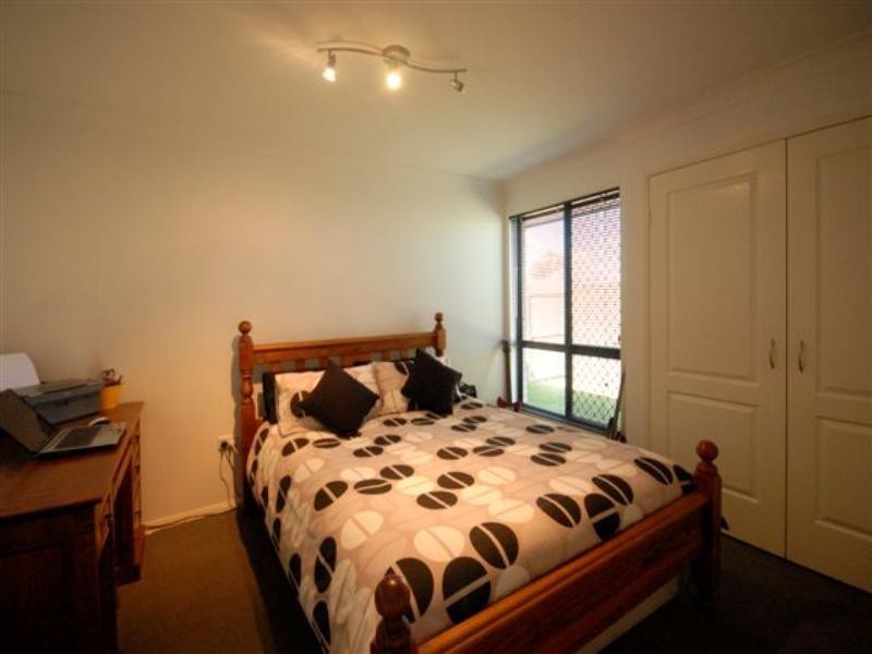 24 Elizabeth Street, Westbrook QLD 4350