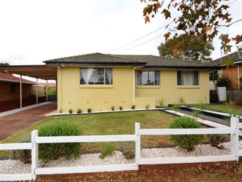 7 Berghofer Street, Wilsonton QLD 4350