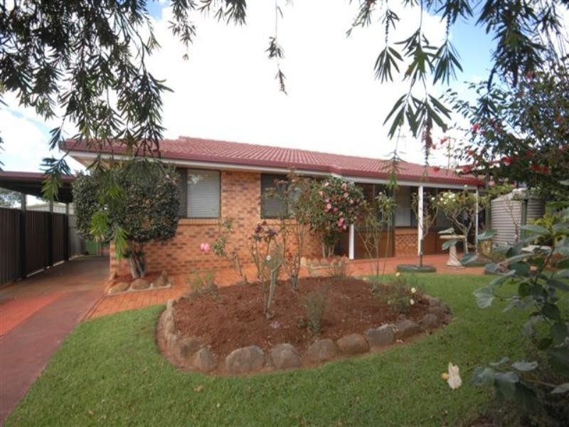 32 Wellcamp Street, Newtown QLD 4350