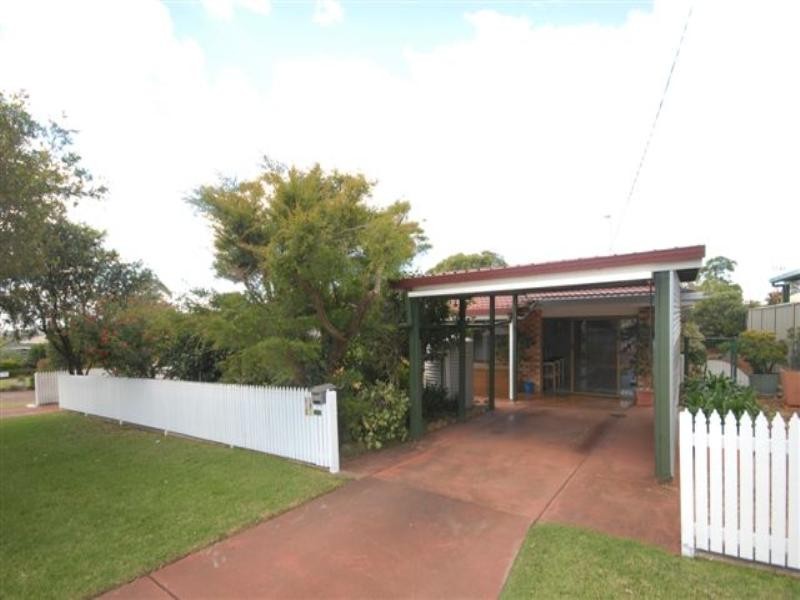 32 Wellcamp Street, Newtown QLD 4350