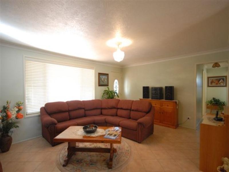 32 Wellcamp Street, Newtown QLD 4350