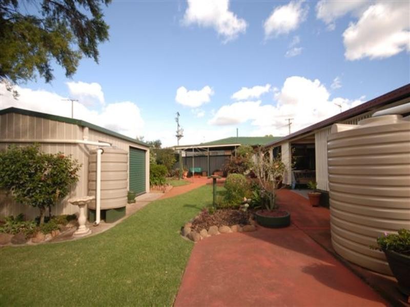 32 Wellcamp Street, Newtown QLD 4350