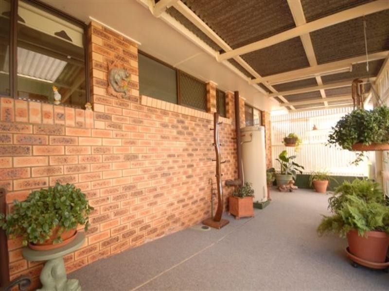 32 Wellcamp Street, Newtown QLD 4350