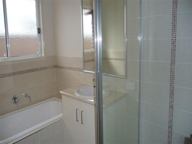 17 Murray Street, Oakey QLD 4401