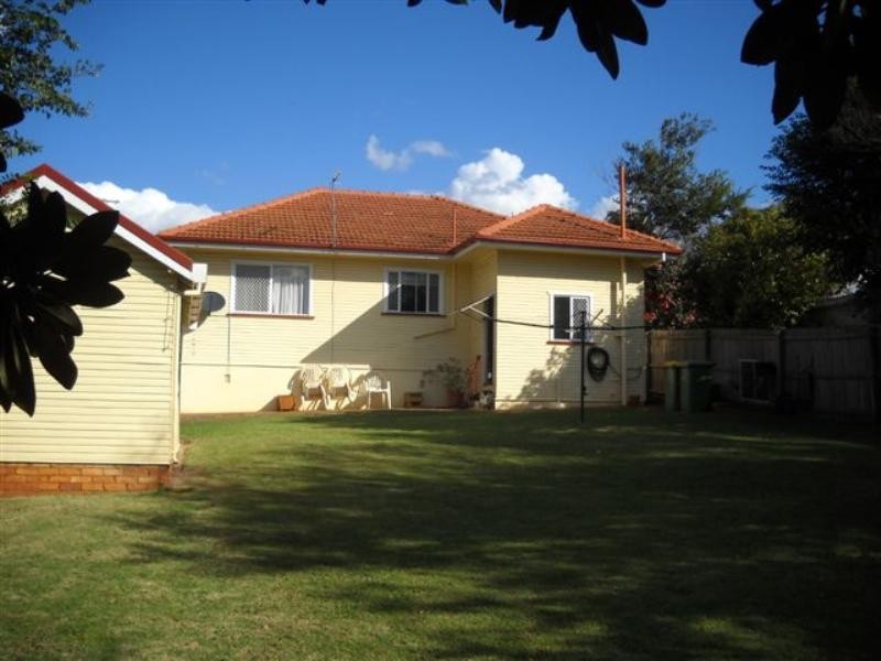 21 Tolmie Street, South Toowoomba QLD 4350