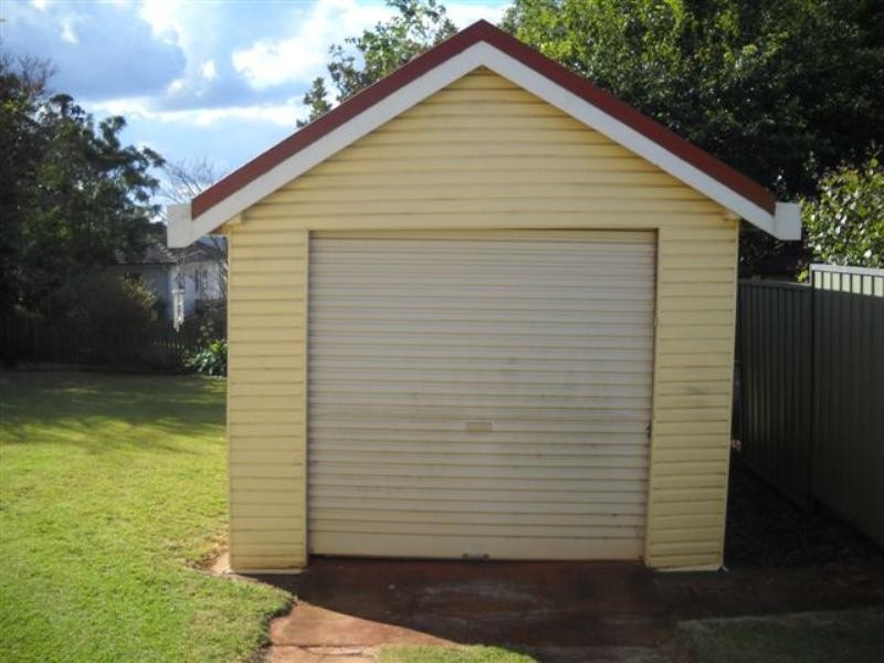 21 Tolmie Street, South Toowoomba QLD 4350