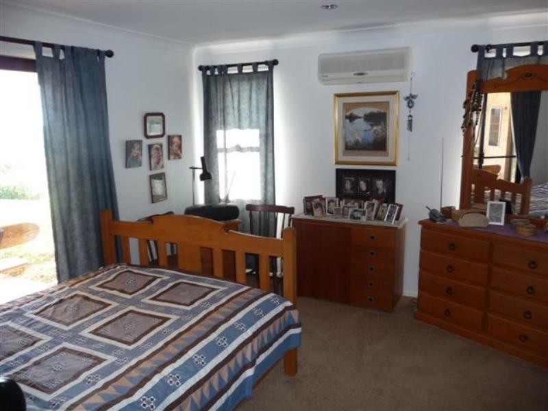 1 Debbie Court, Highfields QLD 4352