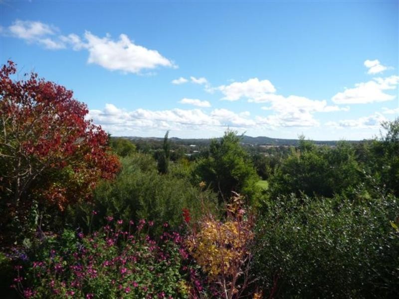 1 Debbie Court, Highfields QLD 4352