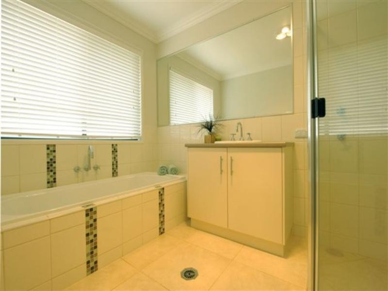 14 Sommariva Street, Westbrook QLD 4350