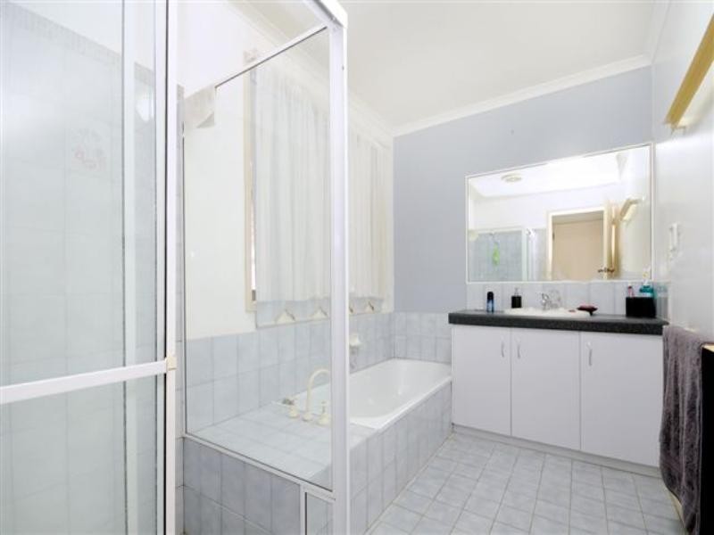 6 Truscott Street, Wilsonton QLD 4350