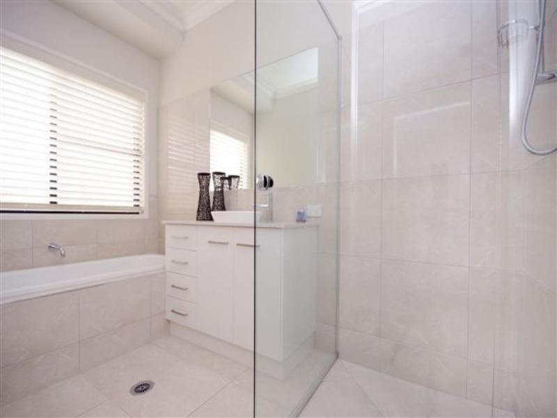 14 McLachlan Drive, Highfields QLD 4352