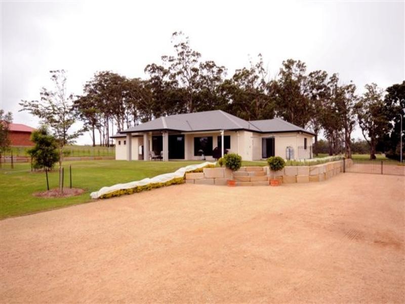 14 McLachlan Drive, Highfields QLD 4352