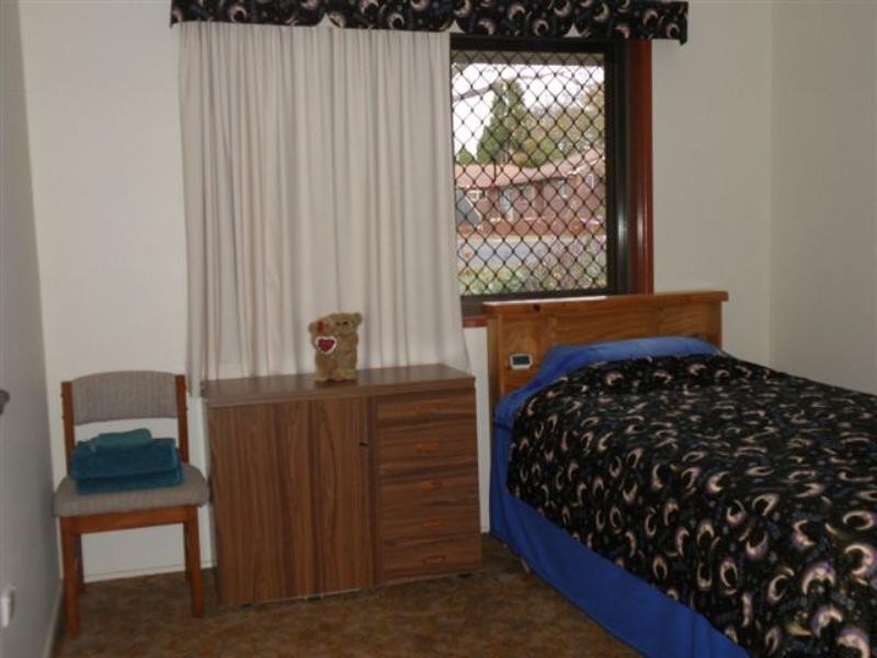 3 Begonia Court, Centenary Heights QLD 4350