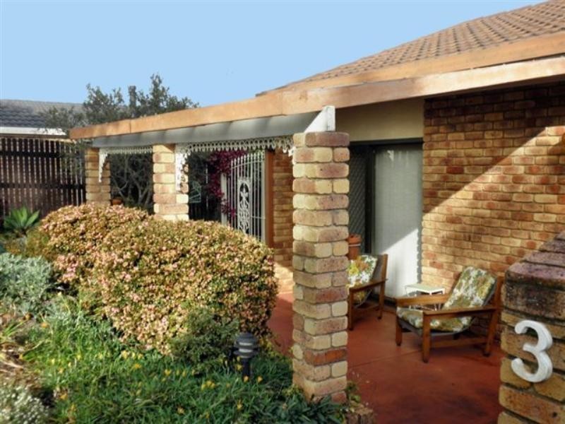 3 Begonia Court, Centenary Heights QLD 4350