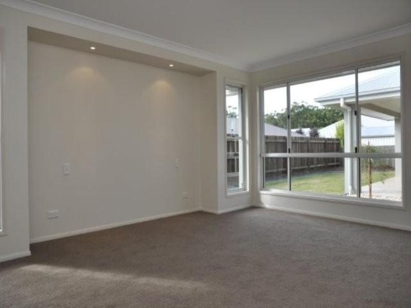 45 Nursery Drive, Middle Ridge QLD 4350