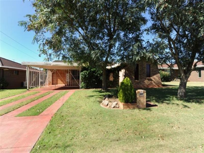 12 Arabian Street, Harristown QLD 4350