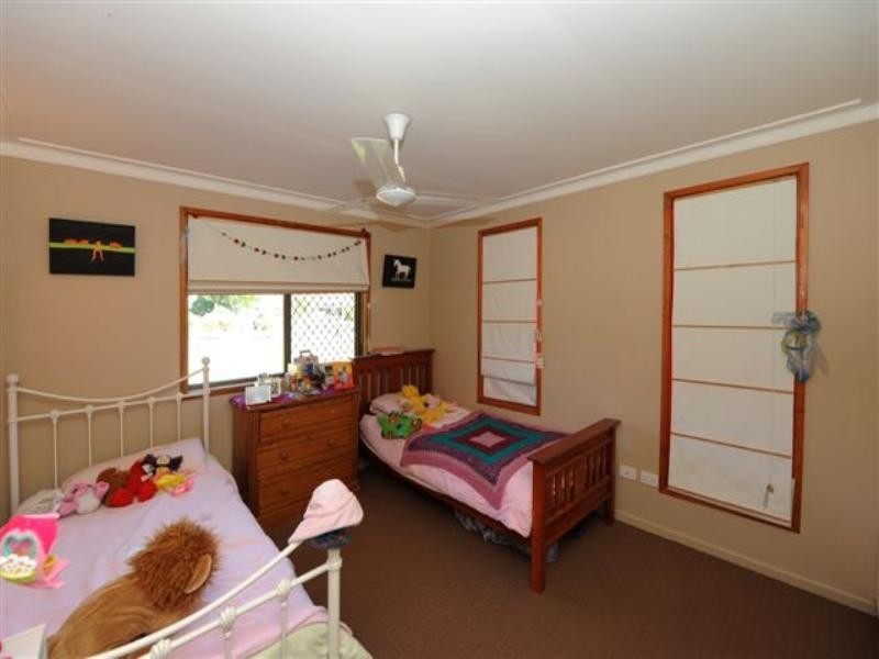 12 Arabian Street, Harristown QLD 4350