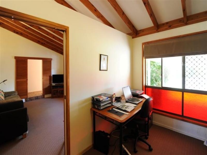 12 Arabian Street, Harristown QLD 4350