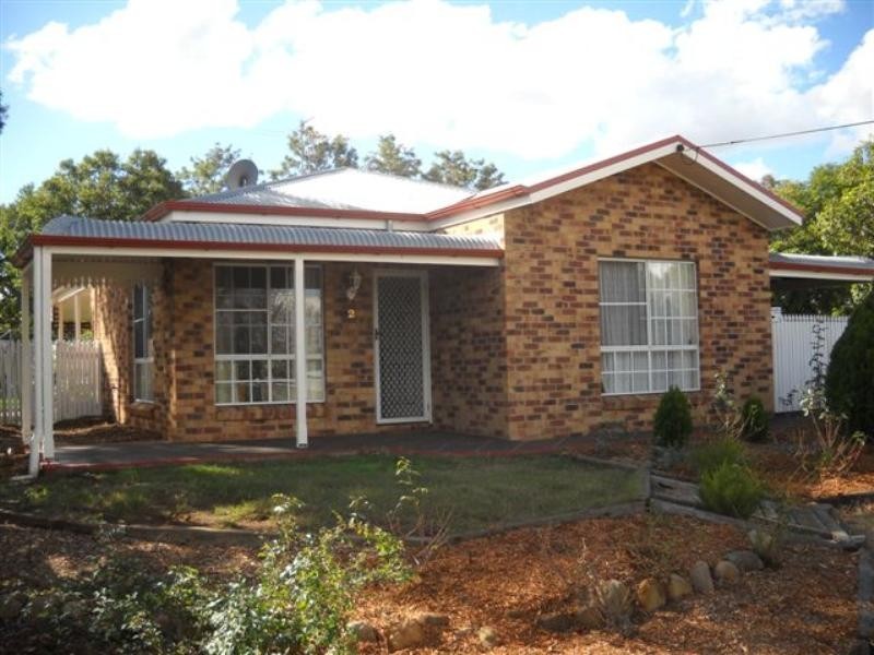 2 Disraeli Court, Wyreema QLD 4352