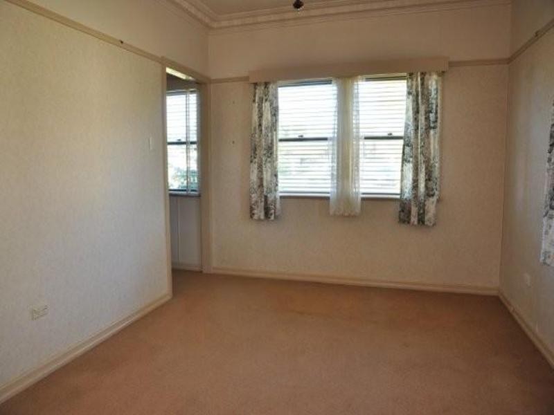 43 Butt Street, Harristown QLD 4350